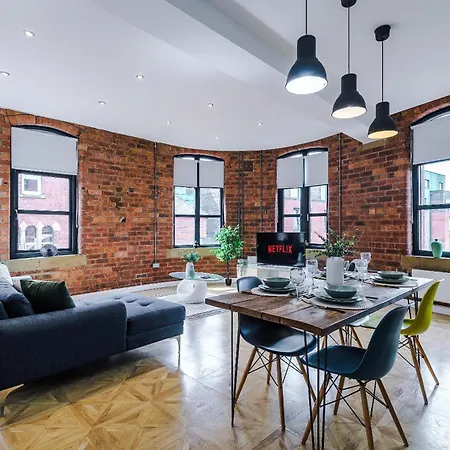 Luxury 2 King Beds In Centre Apartment *
