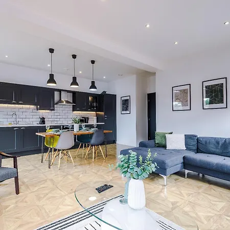 Luxury 2 King Beds In Centre * Leeds (West Yorkshire)