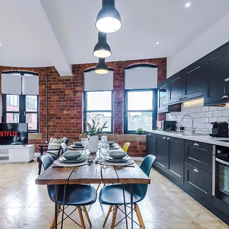 Luxury 2 King Beds In Centre Апартаменти