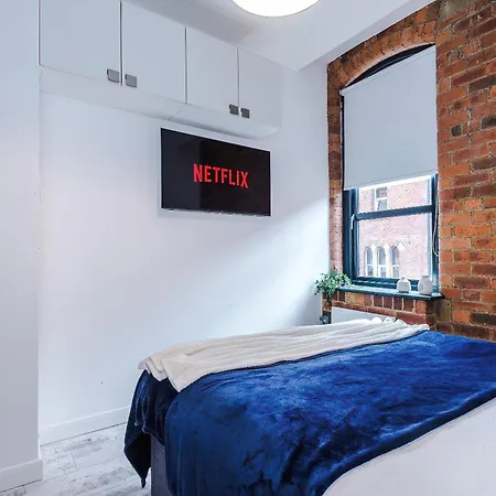 Luxury 2 King Beds In Centre