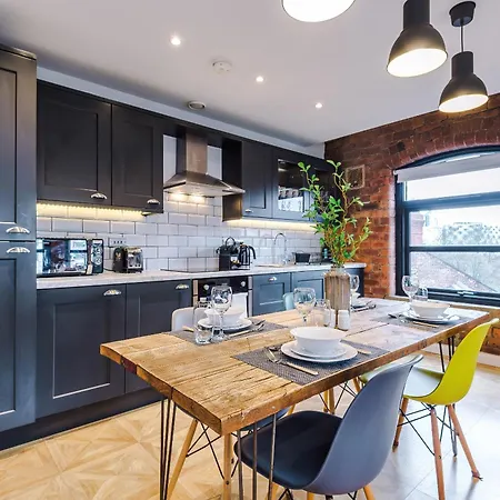 Luxury 2 King Beds In Centre Апартаменти Лідс