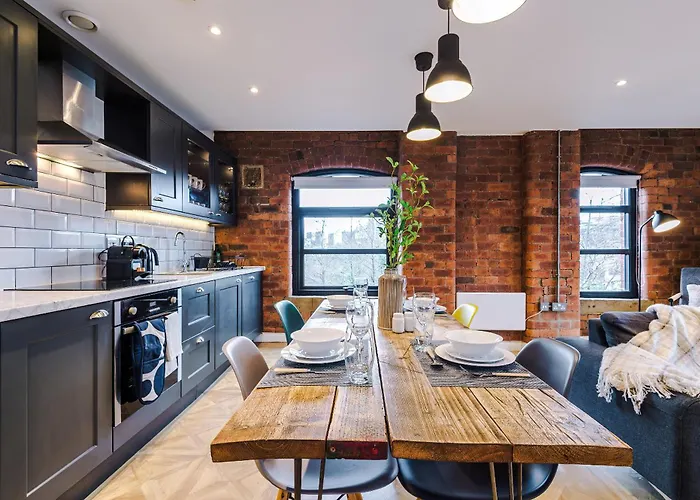 Luxury 2 King Beds In Centre