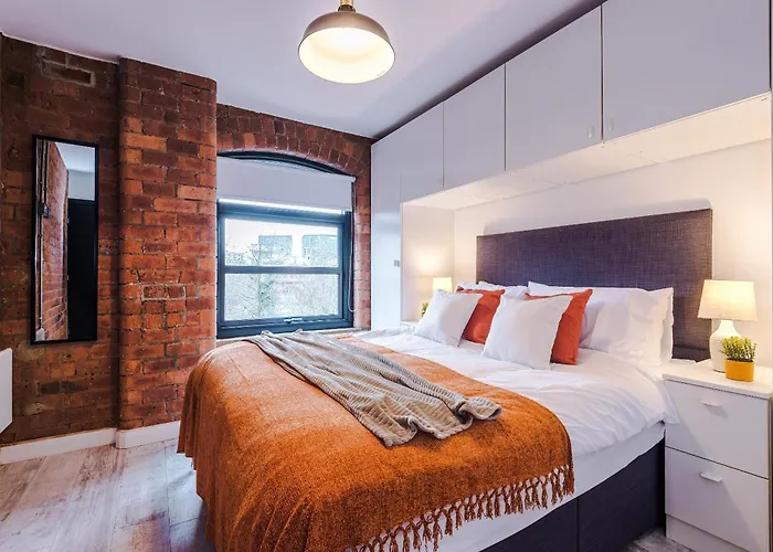 Luxury 2 King Beds In Centre